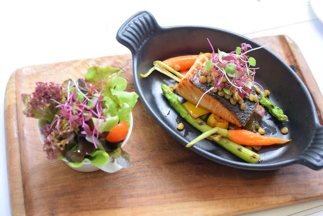 อร่อยปักหมุด : ร้านอาหารฝรั่งเศสกับบรรยากาศในสวน ที่ cafe claire (คาเฟ่  แคลร์)