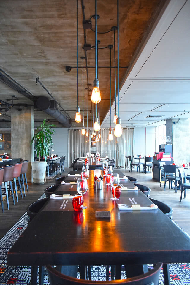 อร่อยปักหมุด : อาหารฝรั่งเศสต้นตำรับพร้อมวิวสวยๆ ที่ห้องอาหาร The Scarlett wine bar & Restaurant