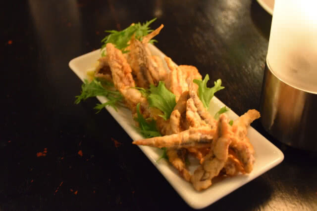 อร่อยปักหมุด : อาหารฝรั่งเศสต้นตำรับพร้อมวิวสวยๆ ที่ห้องอาหาร The Scarlett wine bar & Restaurant