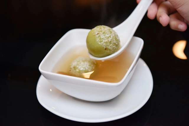 อร่อยปักหมุด : อร่อยและสุขภาพดีไปกับเมนูอะลาคาสและอะลาคาสบัฟเฟ่ต์อาหารเวียดนามดั้งเดิม ที่ เลอ ดานัง