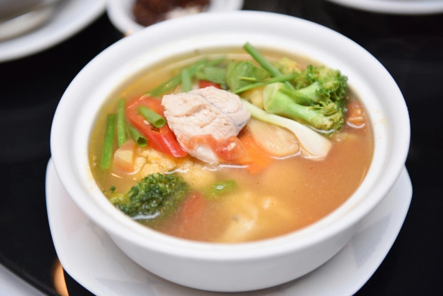 อร่อยปักหมุด : อร่อยและสุขภาพดีไปกับเมนูอะลาคาสและอะลาคาสบัฟเฟ่ต์อาหารเวียดนามดั้งเดิม ที่ เลอ ดานัง