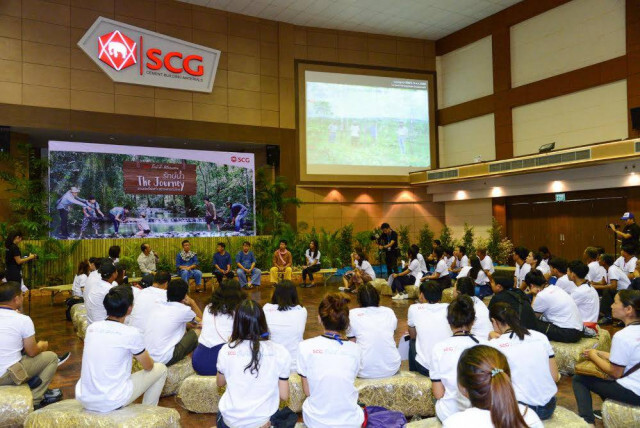"ปลูกป่าโดยไม่ต้องปลูก"
การสร้างป่าของพระบาทสมเด็จพระปรมินทรมหาภูมิพลอดุลยเดช