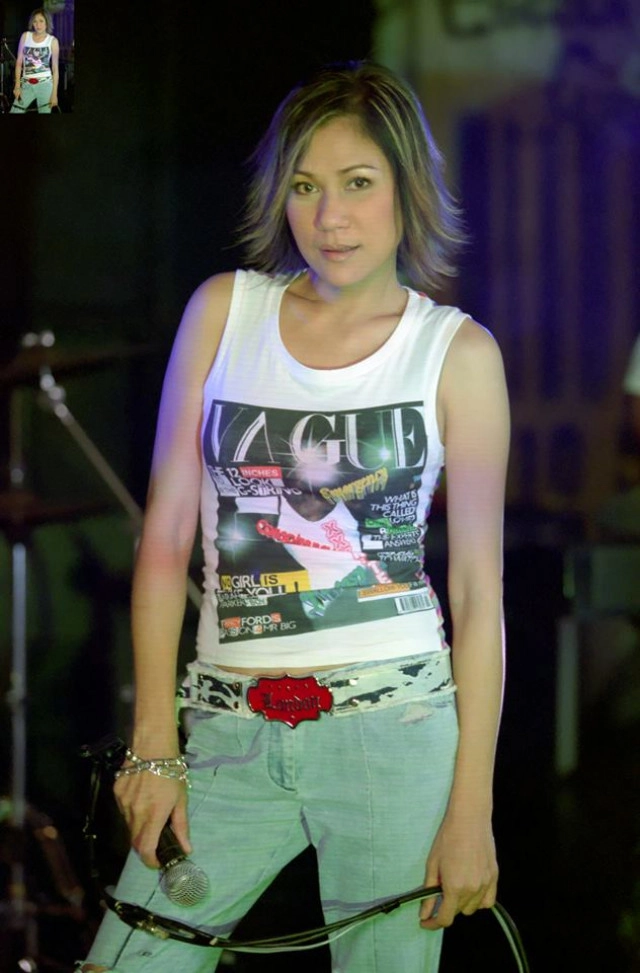 "แหวน"  ศิลปินอันเป็นที่รัก
กับผลงานแห่งความคิดถึง