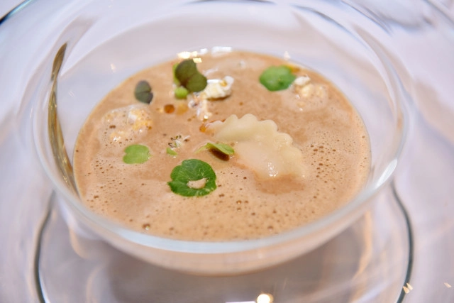 มื้อกลางวันกับอาหารสไตล์ฝรั่งเศส ณ The Reflexions โรงแรมพลาซ่า แอทธินี รอยัล เมอริเดียน