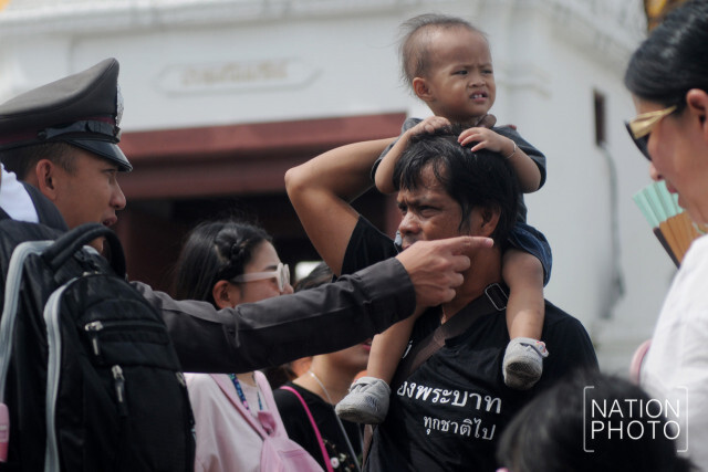 ประชาชนเข้ากราบสักการะพระบรมศพฯ