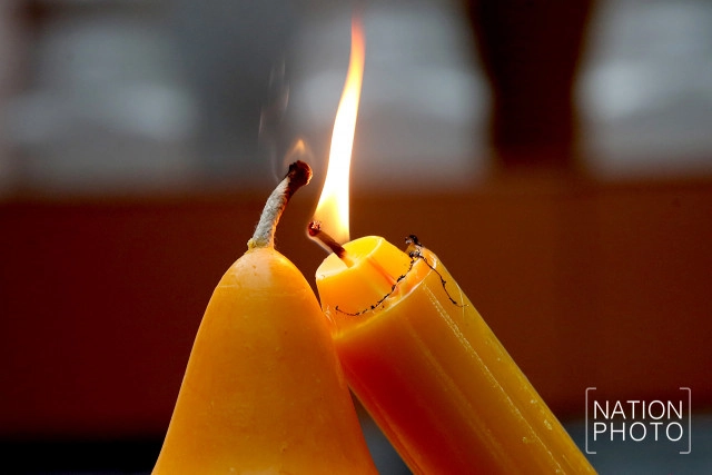 เข้าพรรษา กระจ่างด้วยแสงเทียน วัดทีไม่ใช้ไฟฟ้า หนึ่งเดียวในภูเก็ต