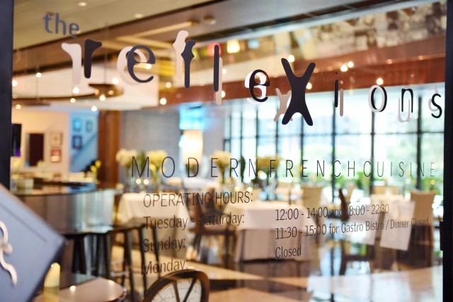 มื้อกลางวันกับอาหารสไตล์ฝรั่งเศส ณ The Reflexions โรงแรมพลาซ่า แอทธินี รอยัล เมอริเดียน