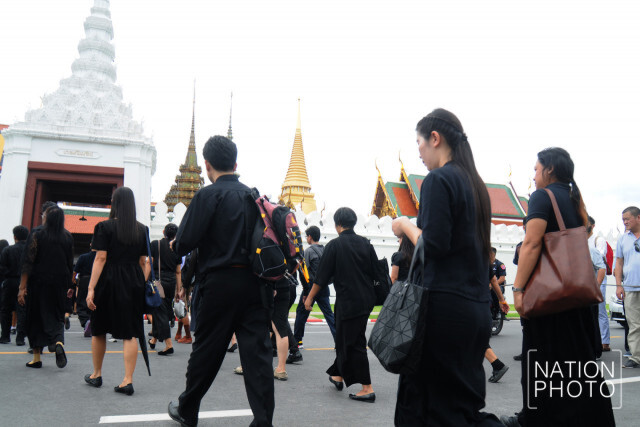ประชาชนเข้ากราบสักการะพระบรมศพฯ