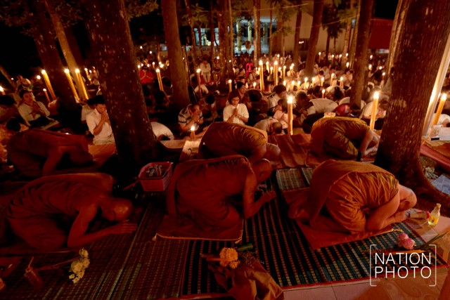 เข้าพรรษา กระจ่างด้วยแสงเทียน วัดทีไม่ใช้ไฟฟ้า หนึ่งเดียวในภูเก็ต