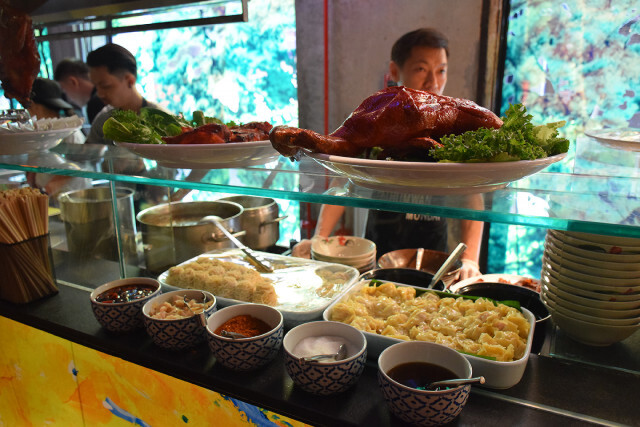 ปทุมวัน จันทร์สุดพิเศษ Pathumwan Monday Lunch Buffet ณ ห้องปาร์ตี้ เฮ้าส์ วัน  SIAM@SIAM ปทุมวัน