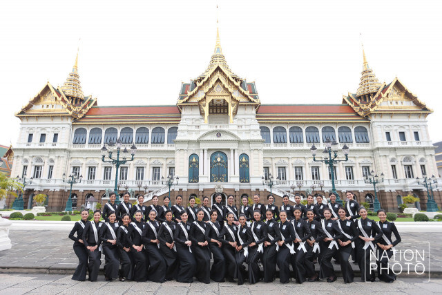 ผู้เข้าประกวดมิสยูนิเวิร์สไทยแลนด์ 2017 ขอพรศาลหลักเมืองเยี่ยมชมวัดพระแก้ว