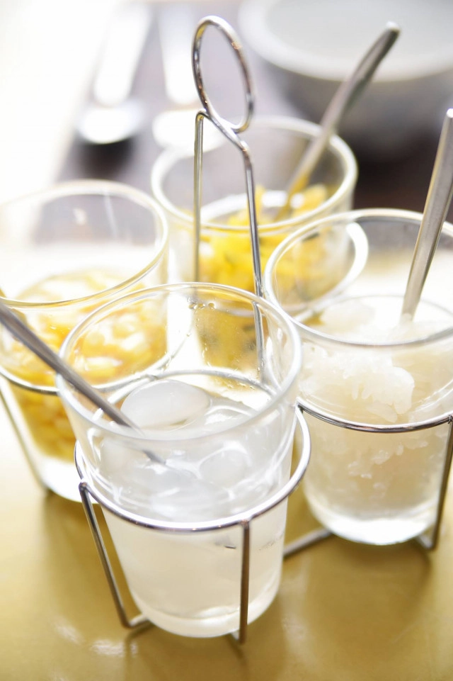 Metro on wireless  ร้านอาหารไทย สไตล์สตรีทฟู้ด โรงแรม อินดิโก้ กรุงเทพ ถนนวิทยุ