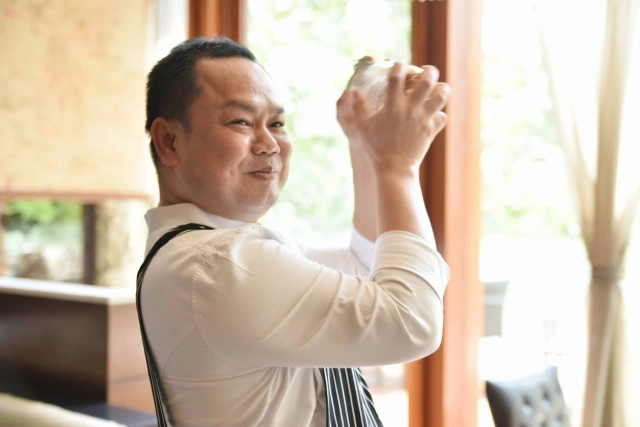 Metro on wireless  ร้านอาหารไทย สไตล์สตรีทฟู้ด โรงแรม อินดิโก้ กรุงเทพ ถนนวิทยุ