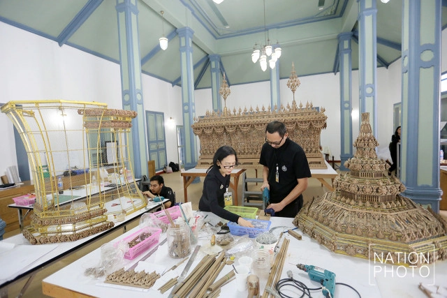 ความคืบหน้างานประติมากรรมและพระโกศจันทน์ประกอบพระเมรุมาศ