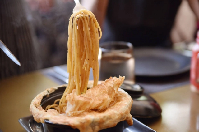 Metro on wireless  ร้านอาหารไทย สไตล์สตรีทฟู้ด โรงแรม อินดิโก้ กรุงเทพ ถนนวิทยุ