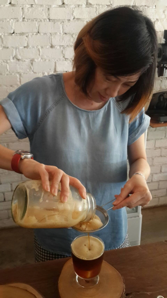 หญิงไทยหนึ่งเดียวในวงการกาแฟโลก พากาแฟสัญชาติไทยไต่ระดับมาตรฐานสากล