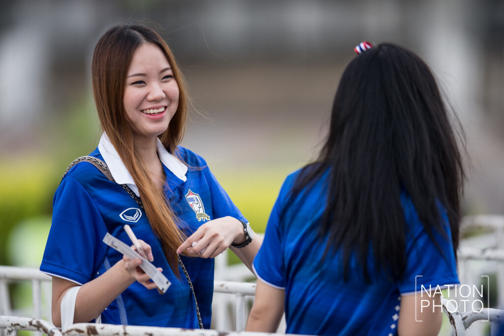 สีสันแฟนบอลไทย ที่สนามราชมังคลากีฬาสถาน