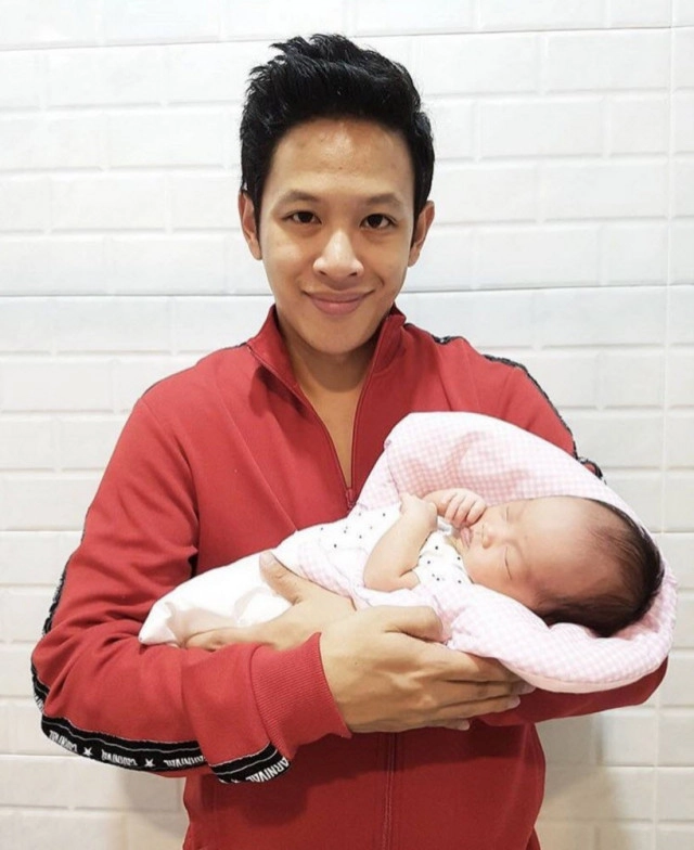 รู้จักตัวตน "หน้ากากหอยนางรม" หรือ "โอม ค็อกเทล" ให้มากขึ้น!