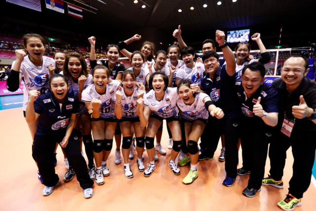 รวมภาพสุดประทับใจ!! วอลเลย์สาวไทย อัดบราซิล 3 เซตรวด