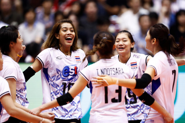 รวมภาพสุดประทับใจ!! วอลเลย์สาวไทย อัดบราซิล 3 เซตรวด