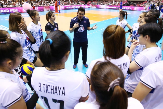 สะใจทั้งประเทศ!! ตบวอลเลย์สาวไทย โค่นบราซิล 3 เซตรวด