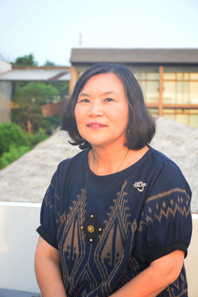 สีสันตะวันออก  เที่ยวสนุกพักสบาย ชลบุรี