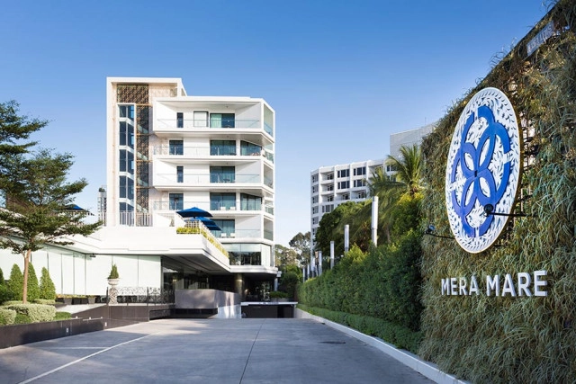 สีสันตะวันออก  เที่ยวสนุกพักสบาย ชลบุรี