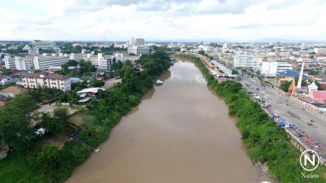 ตลิ่งแม่น้ำน่านเมืองพิษณุโลกทรุดตัว หลังฝนตกหนัก
