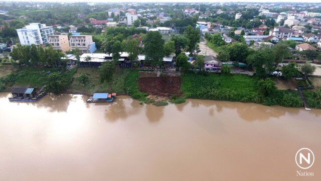 ตลิ่งแม่น้ำน่านเมืองพิษณุโลกทรุดตัว หลังฝนตกหนัก
