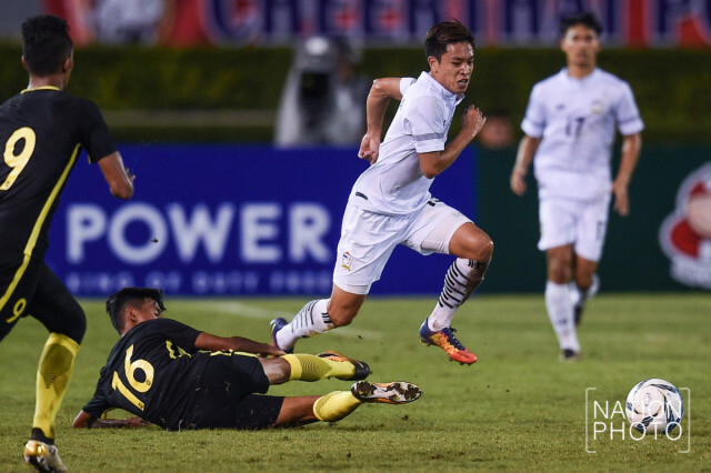 ช้างศึก U-23 ชนะ เสือเหลือง 3-0 รั้งจ่าฝูง