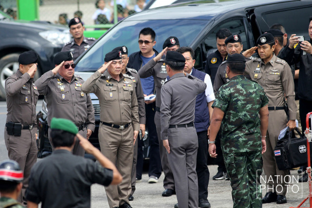 คุม 8 มือสังหารฆ่ายกครัวทำแผน
