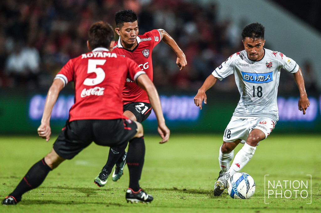 กิเลนอุ่นซัปโปโร ต้อนรับ ‘ชนาธิป’ คับคั่ง กิเลนอุ่นซัปโปโร ต้อนรับ ‘ชนาธิป’ คับคั่ง