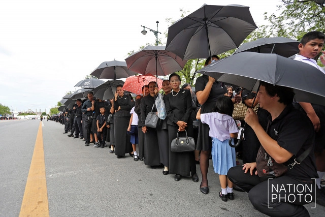 ประชาชนเข้ากราบสักการะพระบรมศพ รัชกาลที่ 9 (22 ก.ค.60)