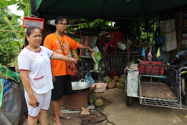 แม่ค้า สุดเซ็ง! โดนขโมยทุเรียนหมอนทอง กว่า 100 กก.