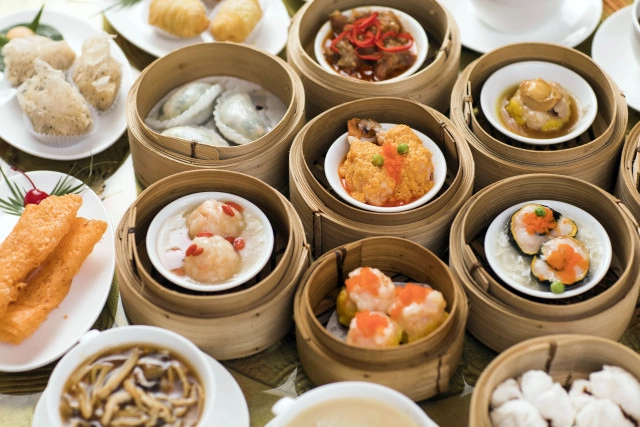 ฉลองวันแม่แบบสุดพิเศษไปกับบุฟเฟ่ต์เลิศรส 3 สไตล์ ณ โรงแรมพลาซ่า แอทธินี รอยัล เมอริเดียน