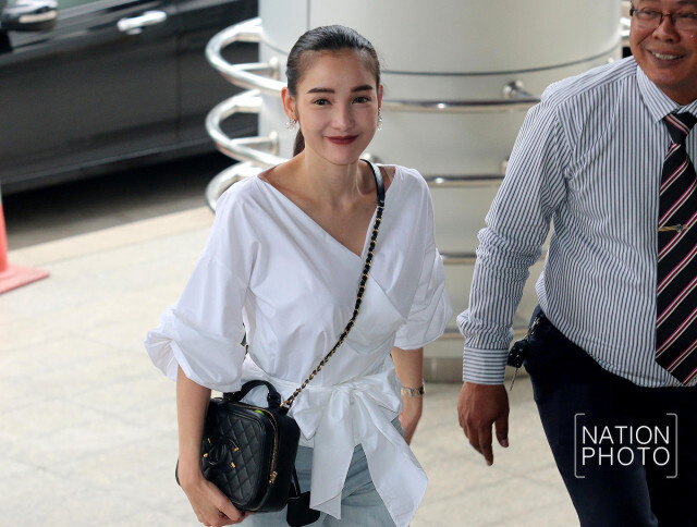 "แพท" ยิ้มสู้ ลุ้นอัยการสั่งคดีร่วมฟอกเงิน 7 ส.ค.