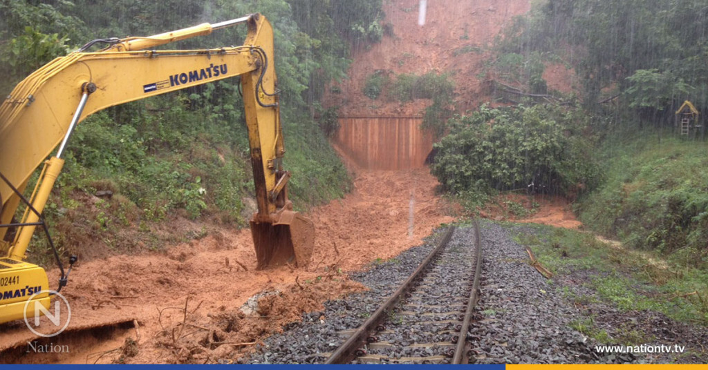 ดินสไลด์! การรถไฟฯ แจ้งปรับเปลี่ยนเส้นทางเดินรถสายอีสาน ดินสไลด์! การรถไฟฯ แจ้งปรับเปลี่ยนเส้นทางเดินรถสายอีสาน