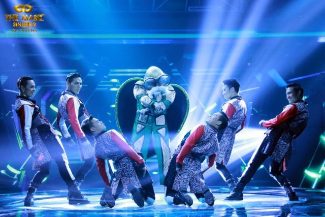 เผยโฉมแล้ว แชมป์กรุ๊ป C หน้ากากเต่า คือ...