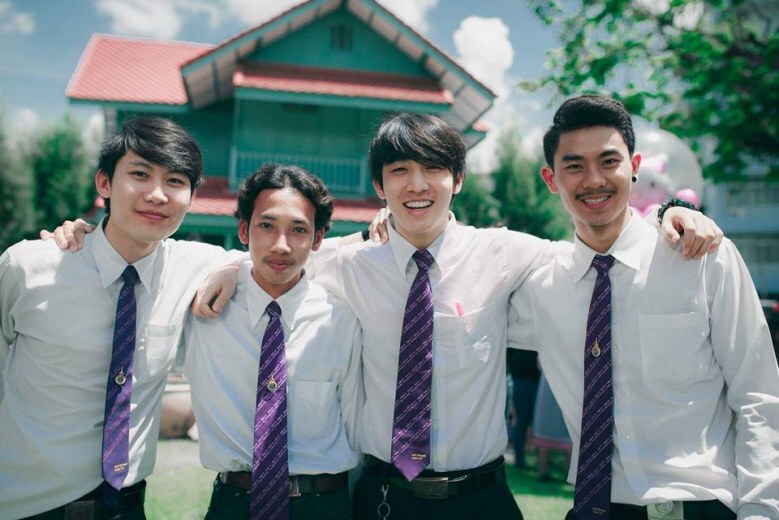พนักงานส่งแมคโคตรหล่อ"เดือน"โลจิสติกส์มทร.พระนคร