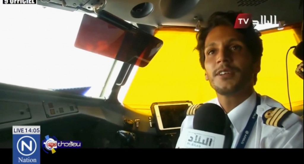 พักงานนักบินสายการบินแอลจีเรีย ปล่อยเด็ก 10 ขวบ บังคับเครื่อง