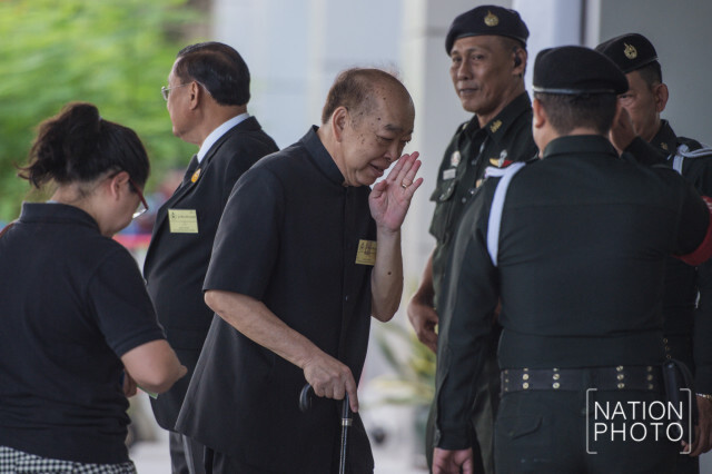 แกนนำเพื่อไทย แห่ให้กำลังใจ "สมชาย-บิ๊กจิ๋ว"