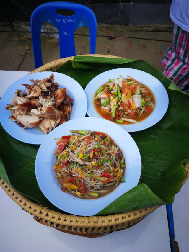 ลีลาสุดแซ่บ
เฟ้นหา "ของดีท่าพระ" 100 ปี 
คัดของอร่อย ไก่ย่าง และส้มตำ