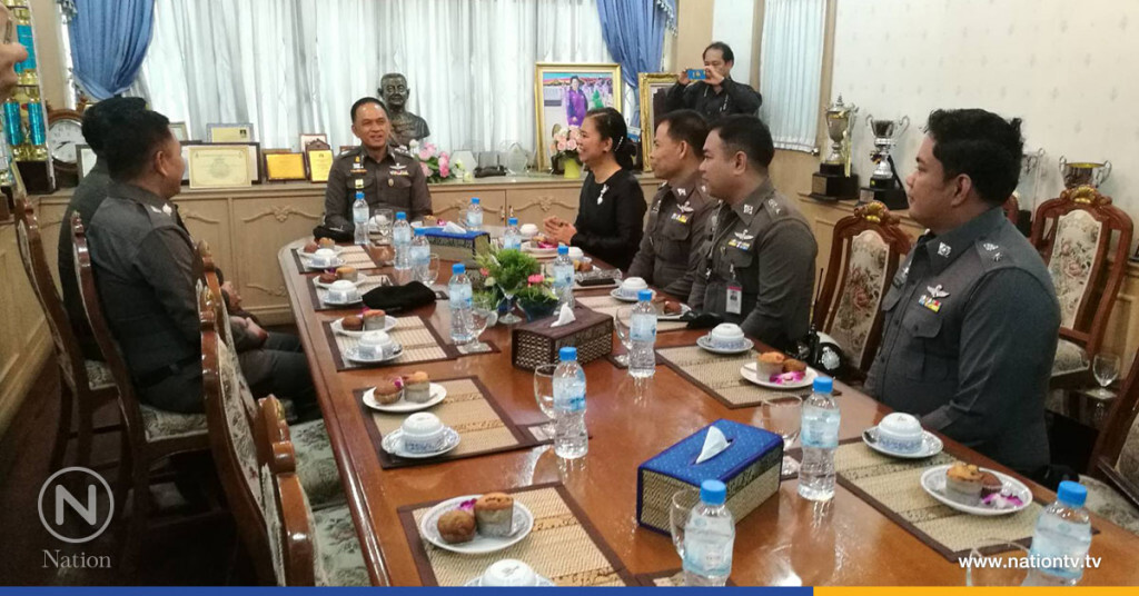 "ศานิตย์" ถกอาจารย์ ร.ร.ปทุมคงคา / นัดประชุมใหญ่ 9 ส.ค. 60