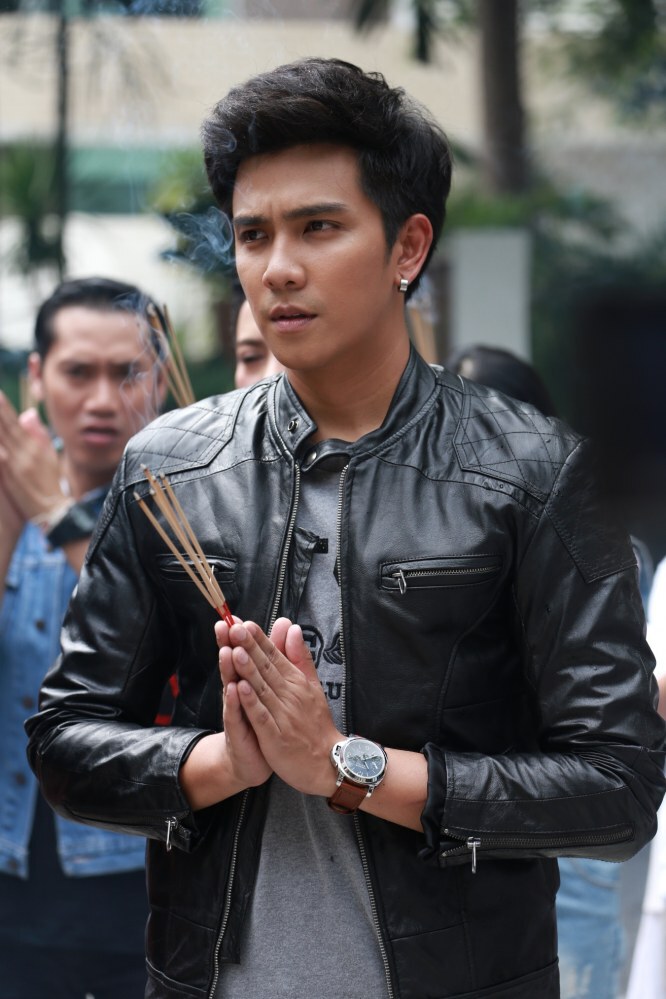 'วี' ควง  'กีตาร์' นำทีมนักแสดงบวงสรวงละครเรื่องใหม่