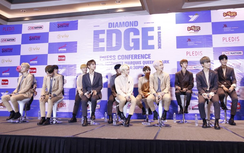 SEVENTEEN  เยือนเมืองไทย