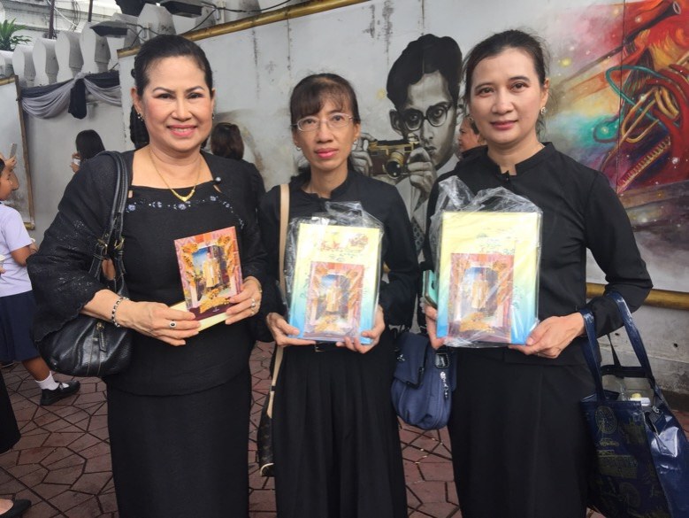 มากราบพระบรมศพ 62 ครั้ง เพราะความคิดถึง