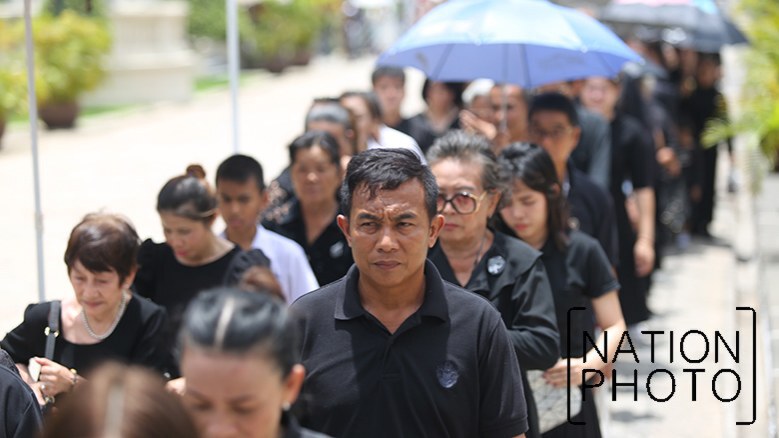มากราบพระบรมศพ 62 ครั้ง เพราะความคิดถึง