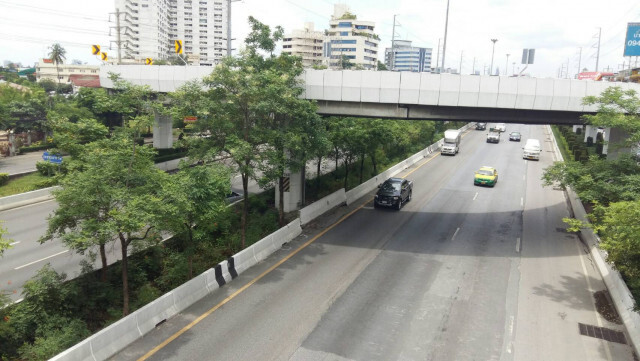 2 คนร้ายชิงทรัพย์ ญาติสงสัยมีคนจับโยนตกสะพาน
