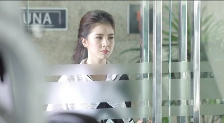 'ฝน' เปิดศึกชิงผู้กับ 'เท็น' 'ฝน' เปิดศึกชิงผู้กับ 'เท็น'