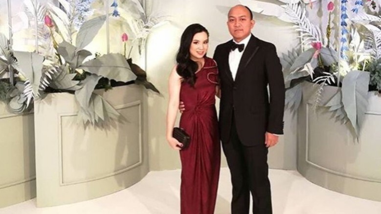 ภรรยายอมถ่ายรูปด้วย